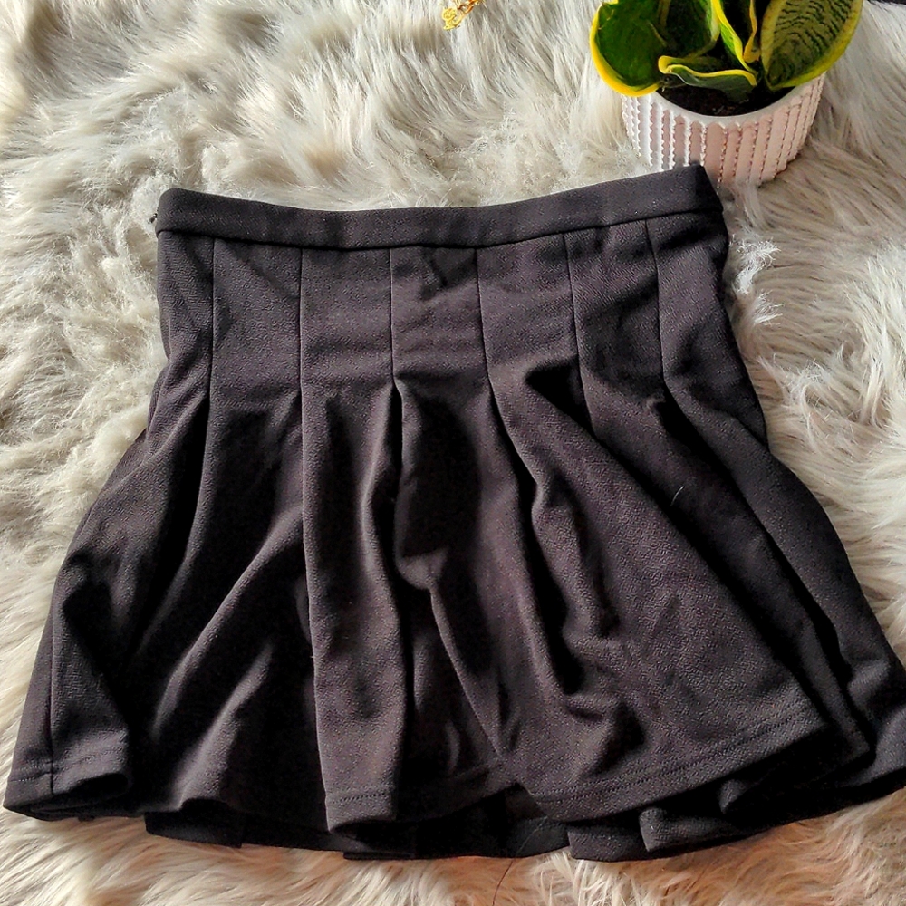 Pleated skirt